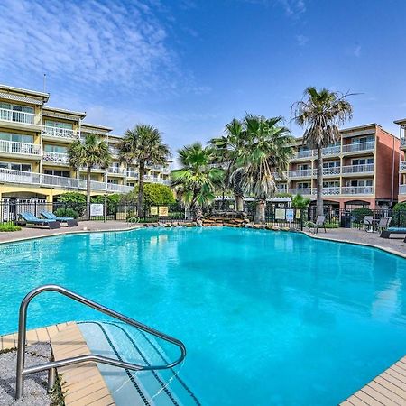 Coastal Galveston Condo Walk To Shoreline! Exterior photo