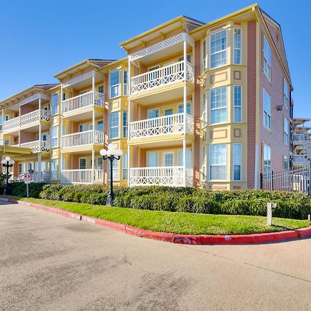 Coastal Galveston Condo Walk To Shoreline! Exterior photo